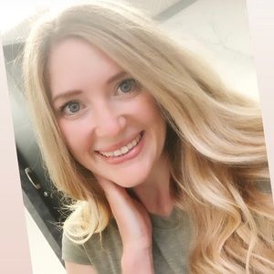 Meet your Posher, Alexandra